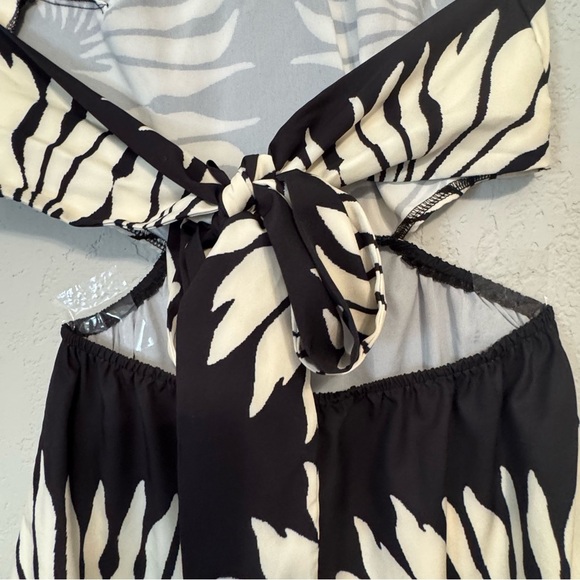 Women's Black and Cream Tropical Halter Mini Cutout Dress - Picture 5 of 8
